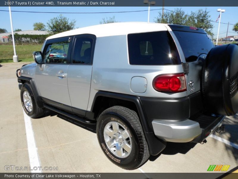 Titanium Metallic / Dark Charcoal 2007 Toyota FJ Cruiser 4WD