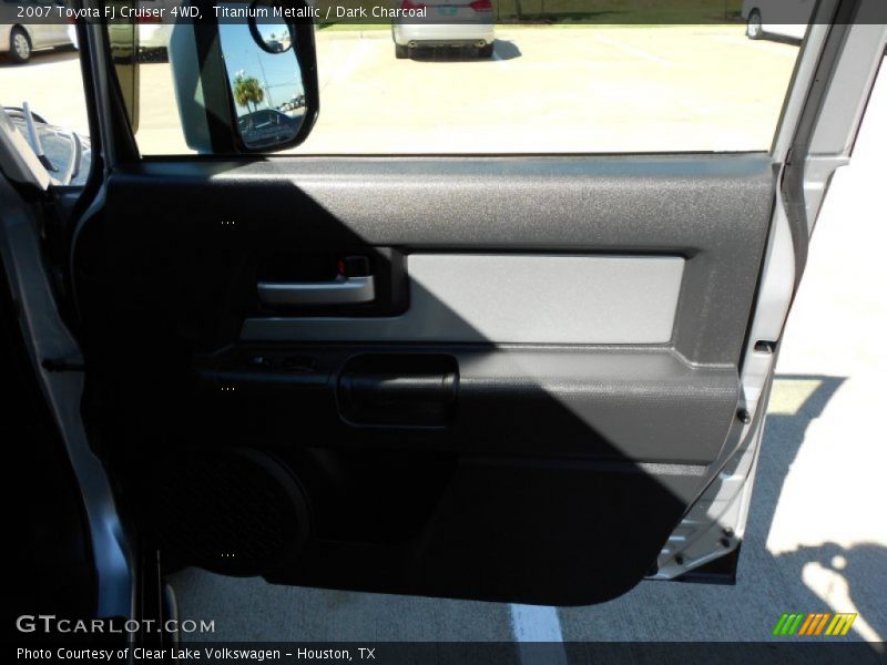 Titanium Metallic / Dark Charcoal 2007 Toyota FJ Cruiser 4WD