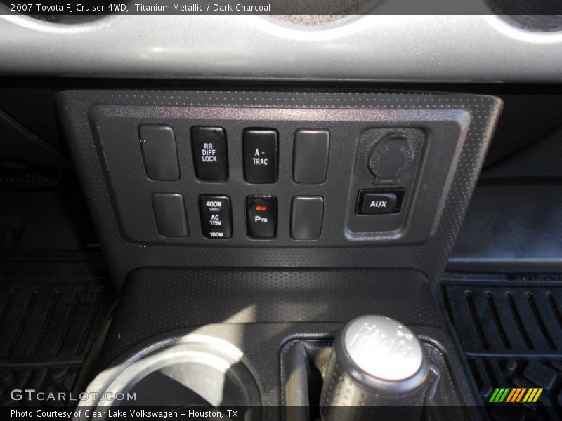 Titanium Metallic / Dark Charcoal 2007 Toyota FJ Cruiser 4WD