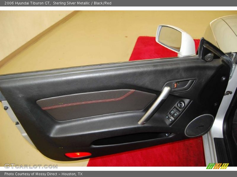 Door Panel of 2006 Tiburon GT
