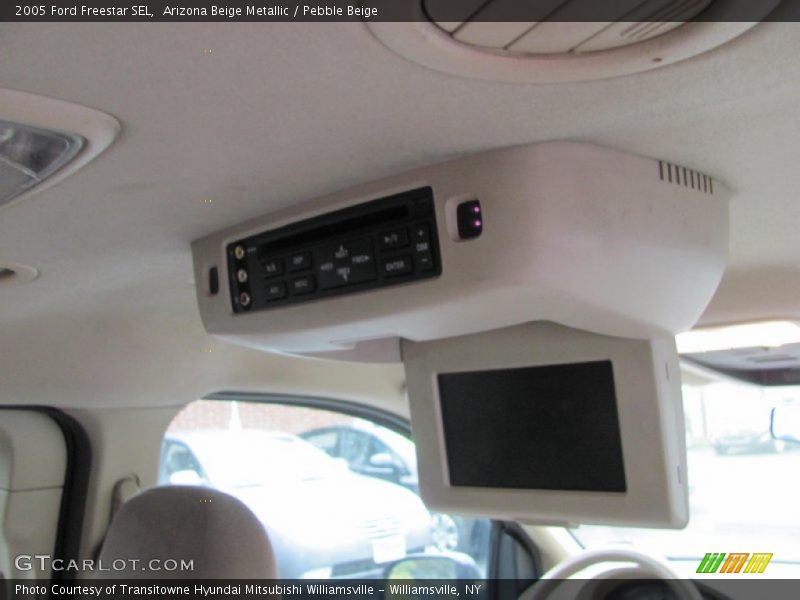 Arizona Beige Metallic / Pebble Beige 2005 Ford Freestar SEL