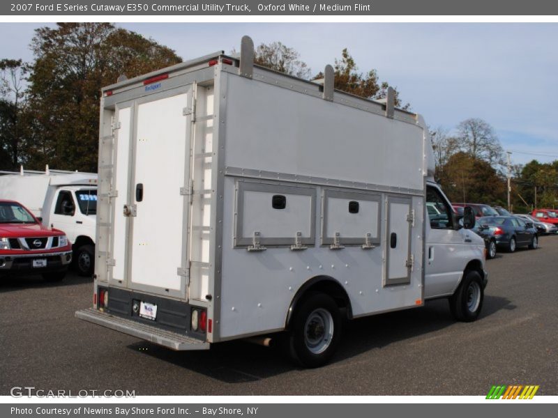 Oxford White / Medium Flint 2007 Ford E Series Cutaway E350 Commercial Utility Truck