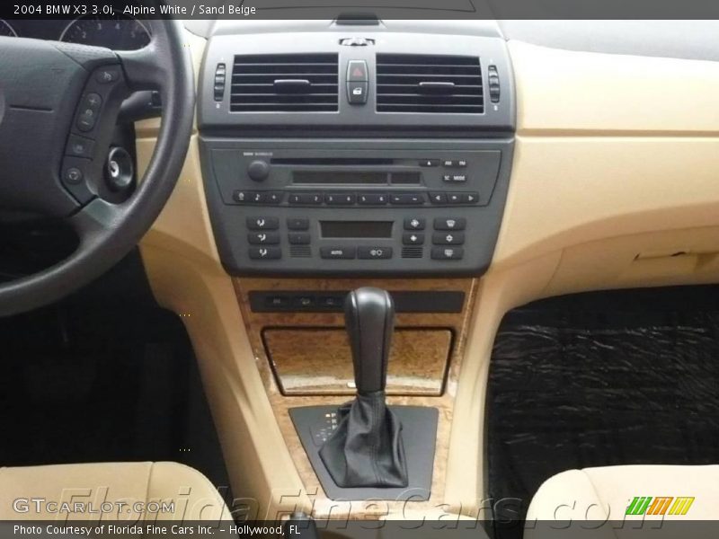 Alpine White / Sand Beige 2004 BMW X3 3.0i