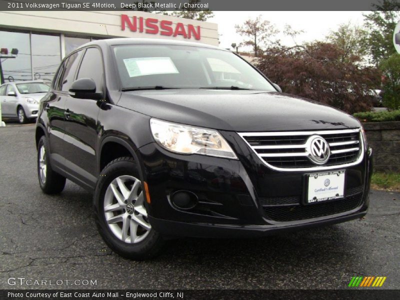 Deep Black Metallic / Charcoal 2011 Volkswagen Tiguan SE 4Motion