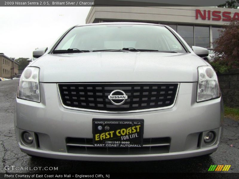 Brilliant Silver / Charcoal 2009 Nissan Sentra 2.0 S