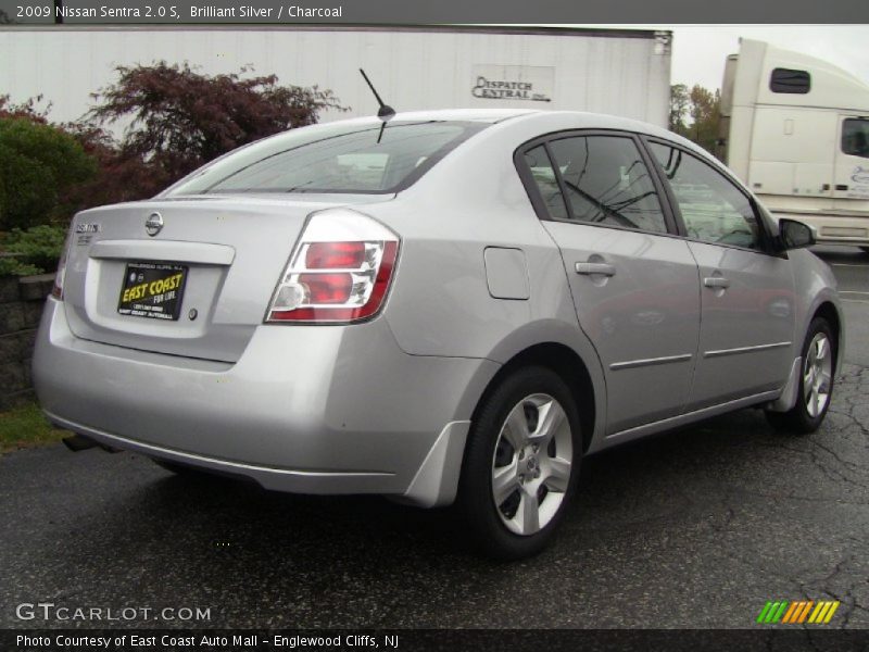 Brilliant Silver / Charcoal 2009 Nissan Sentra 2.0 S