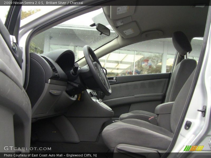 Brilliant Silver / Charcoal 2009 Nissan Sentra 2.0 S