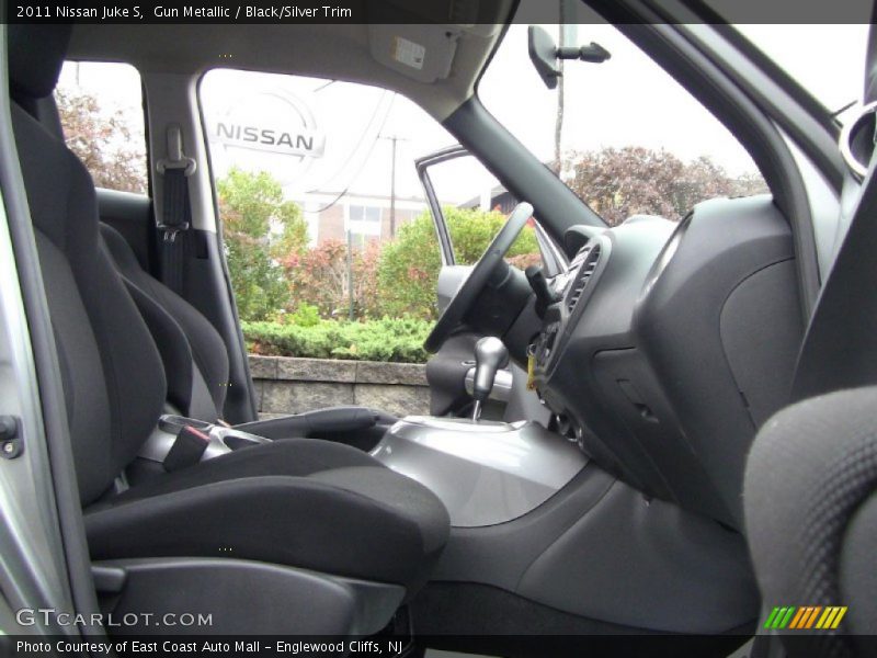 Gun Metallic / Black/Silver Trim 2011 Nissan Juke S