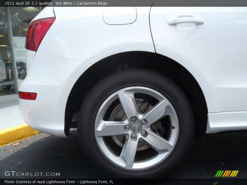 Ibis White / Cardamom Beige 2011 Audi Q5 3.2 quattro
