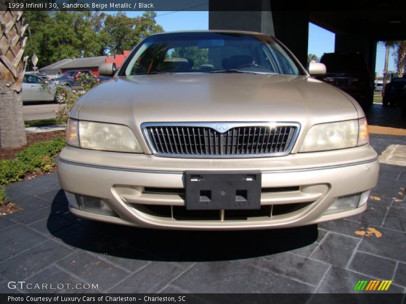 Sandrock Beige Metallic / Black 1999 Infiniti I 30