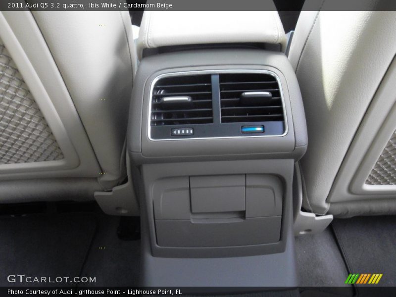 Ibis White / Cardamom Beige 2011 Audi Q5 3.2 quattro