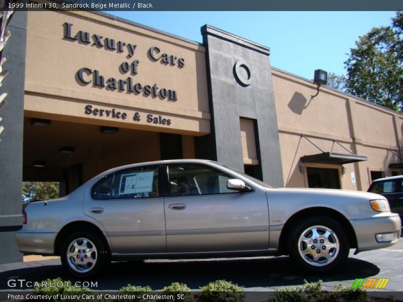 Sandrock Beige Metallic / Black 1999 Infiniti I 30