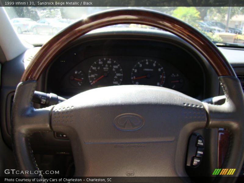 Sandrock Beige Metallic / Black 1999 Infiniti I 30