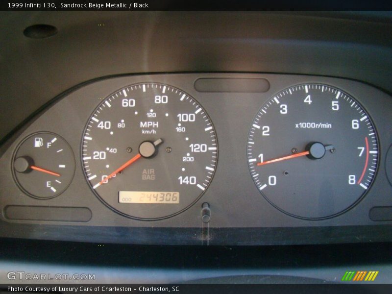 Sandrock Beige Metallic / Black 1999 Infiniti I 30
