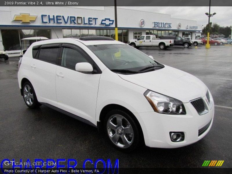 Ultra White / Ebony 2009 Pontiac Vibe 2.4