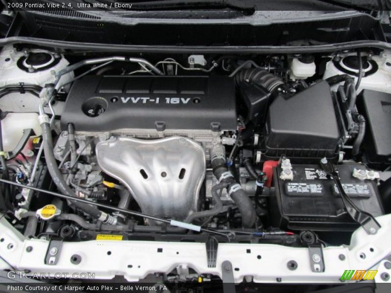 Ultra White / Ebony 2009 Pontiac Vibe 2.4