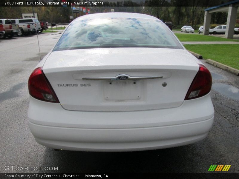 Vibrant White / Medium Graphite 2003 Ford Taurus SES