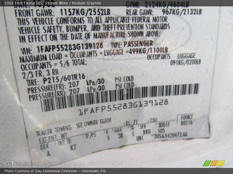 Vibrant White / Medium Graphite 2003 Ford Taurus SES