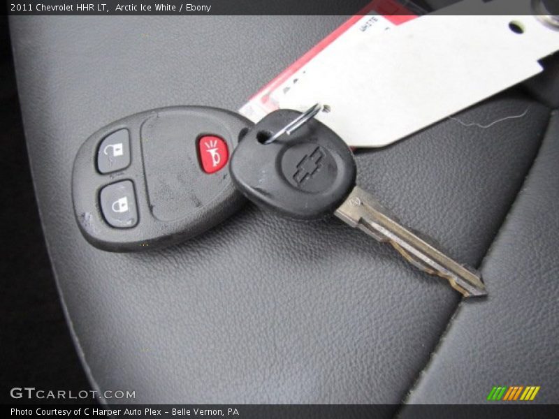 Arctic Ice White / Ebony 2011 Chevrolet HHR LT