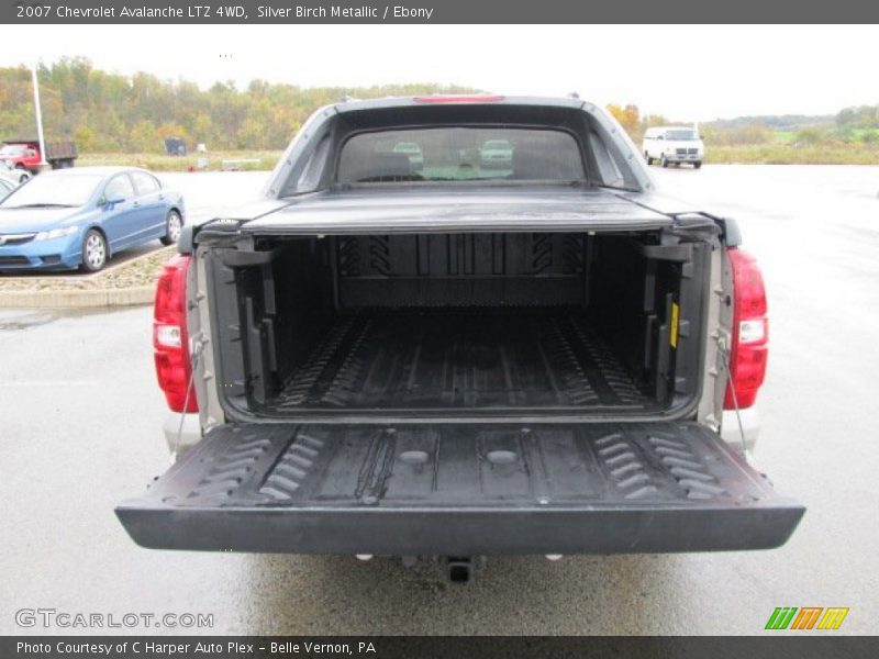 Silver Birch Metallic / Ebony 2007 Chevrolet Avalanche LTZ 4WD