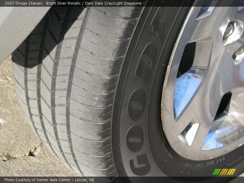 Bright Silver Metallic / Dark Slate Gray/Light Graystone 2007 Dodge Charger