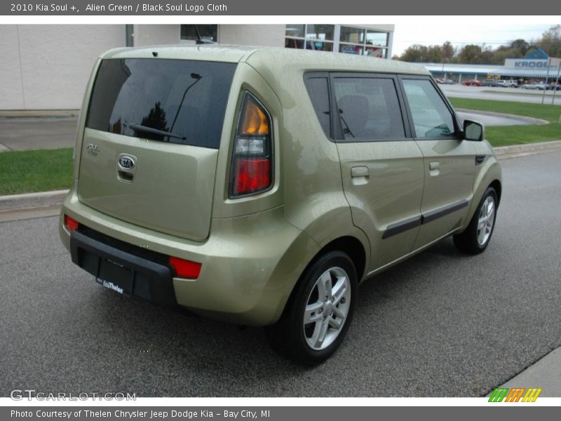 Alien Green / Black Soul Logo Cloth 2010 Kia Soul +