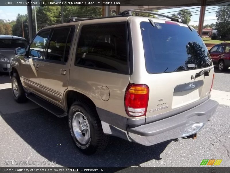 Harvest Gold Metallic / Medium Prairie Tan 2000 Ford Explorer XLT