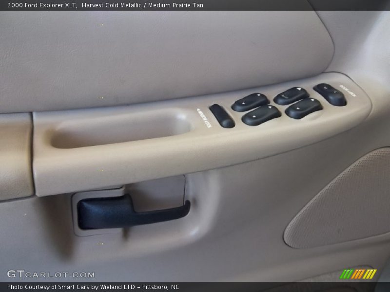 Harvest Gold Metallic / Medium Prairie Tan 2000 Ford Explorer XLT
