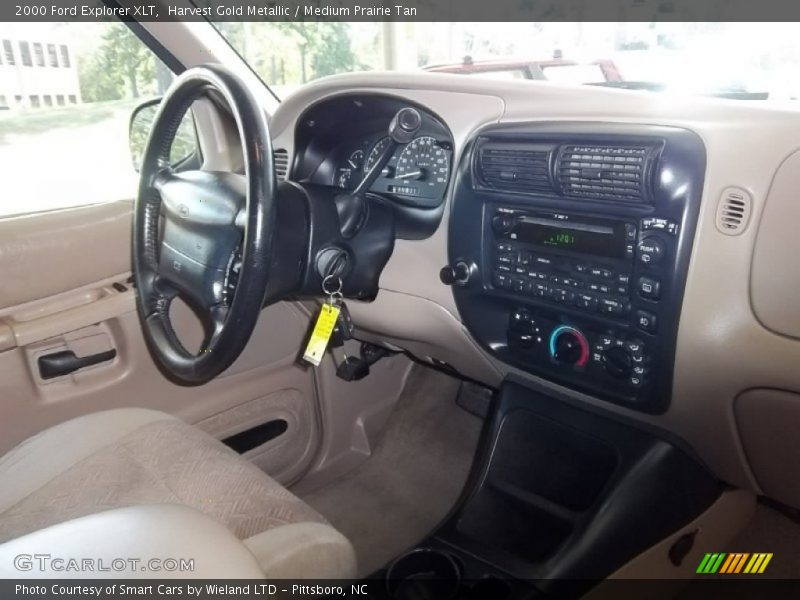 Harvest Gold Metallic / Medium Prairie Tan 2000 Ford Explorer XLT