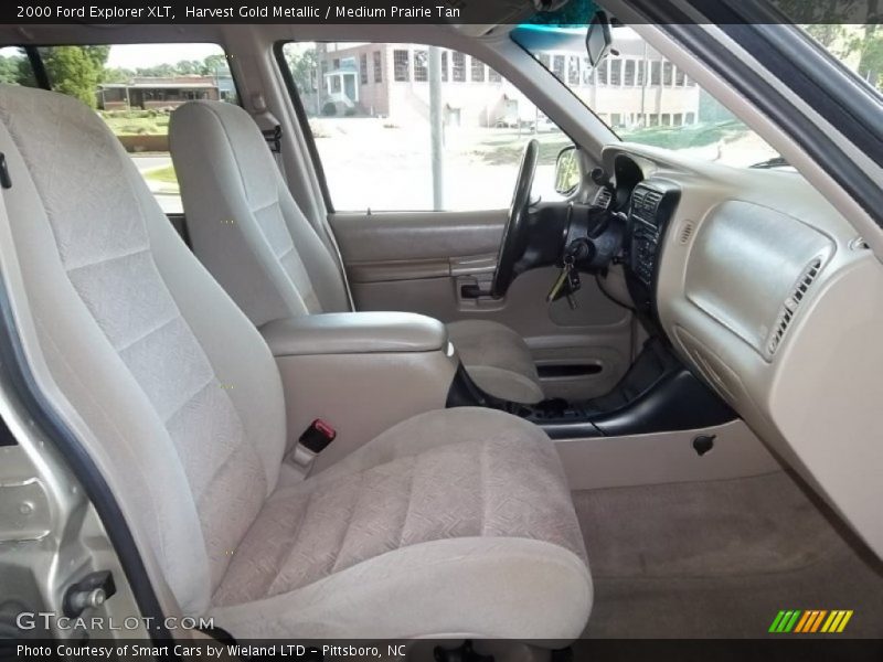 Harvest Gold Metallic / Medium Prairie Tan 2000 Ford Explorer XLT