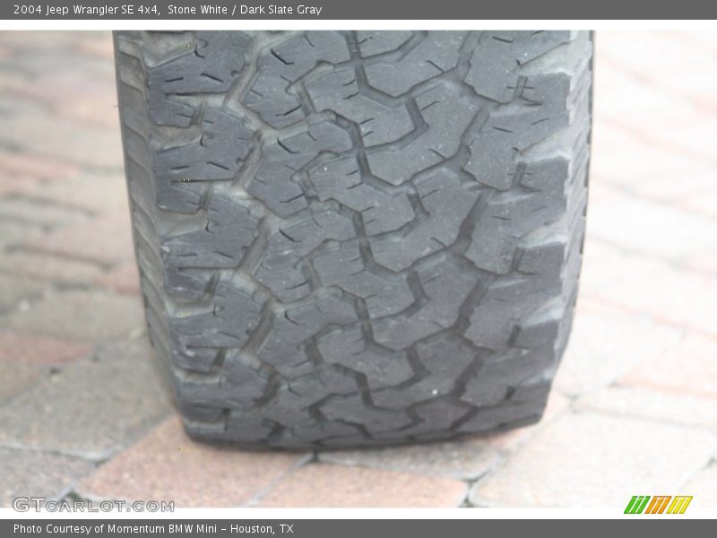 Stone White / Dark Slate Gray 2004 Jeep Wrangler SE 4x4