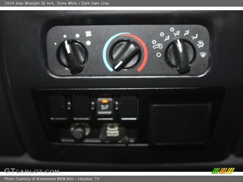 Stone White / Dark Slate Gray 2004 Jeep Wrangler SE 4x4