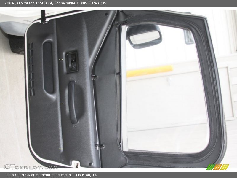 Stone White / Dark Slate Gray 2004 Jeep Wrangler SE 4x4