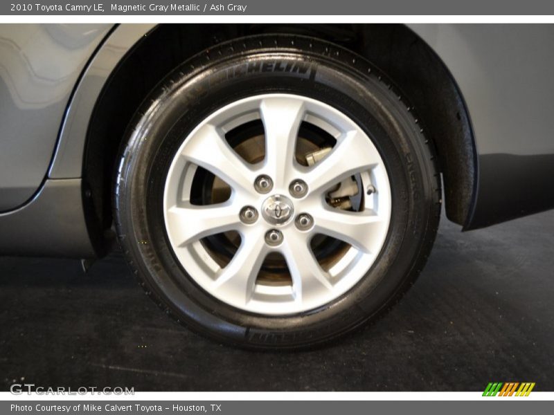 Magnetic Gray Metallic / Ash Gray 2010 Toyota Camry LE