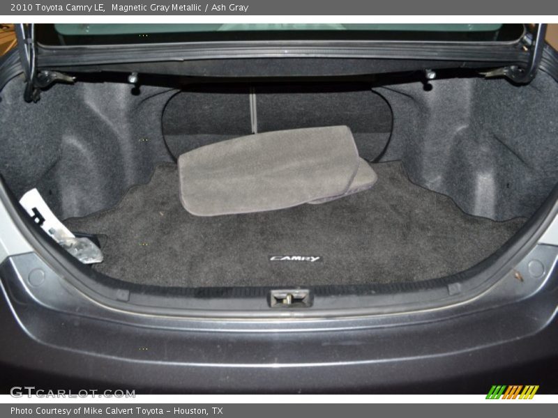 Magnetic Gray Metallic / Ash Gray 2010 Toyota Camry LE