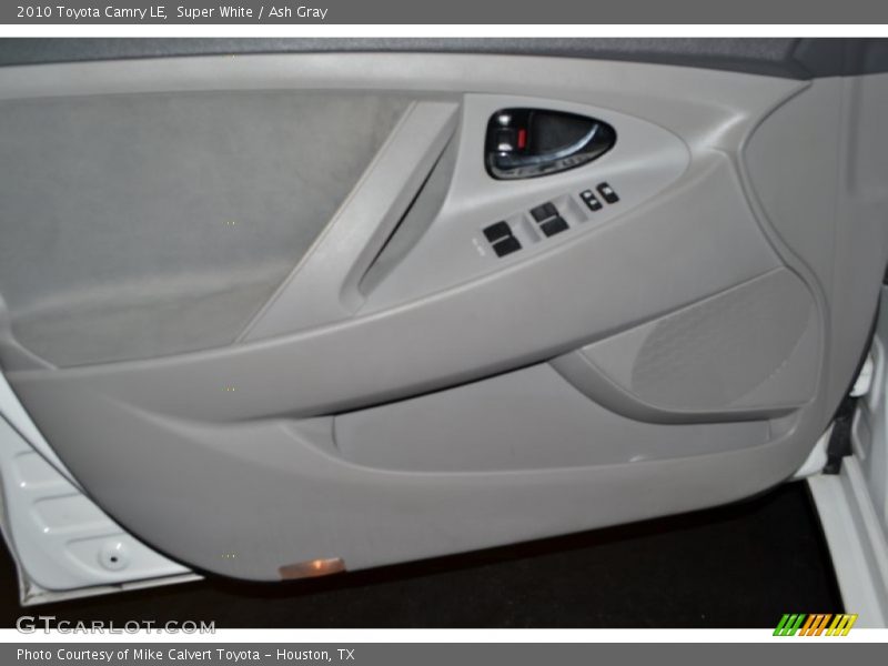 Super White / Ash Gray 2010 Toyota Camry LE