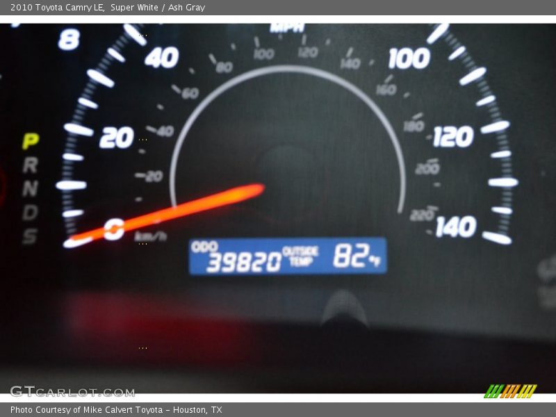 Super White / Ash Gray 2010 Toyota Camry LE