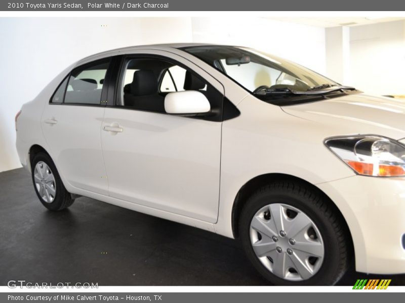 Polar White / Dark Charcoal 2010 Toyota Yaris Sedan