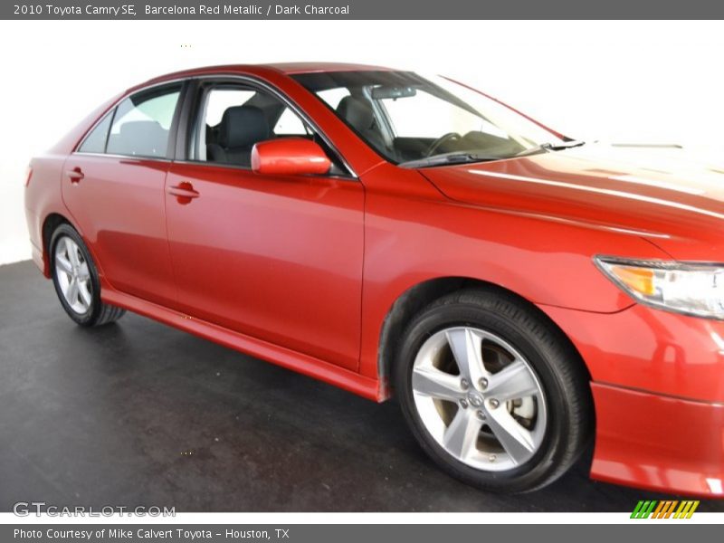 Barcelona Red Metallic / Dark Charcoal 2010 Toyota Camry SE