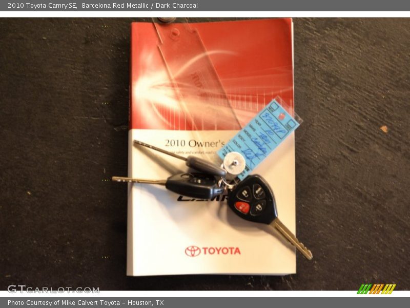 Barcelona Red Metallic / Dark Charcoal 2010 Toyota Camry SE
