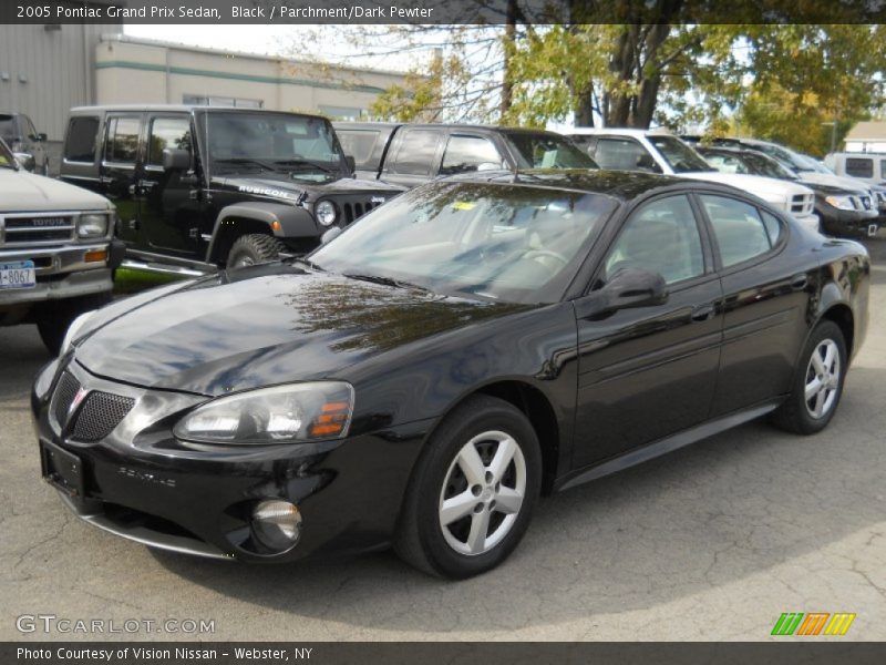 Black / Parchment/Dark Pewter 2005 Pontiac Grand Prix Sedan