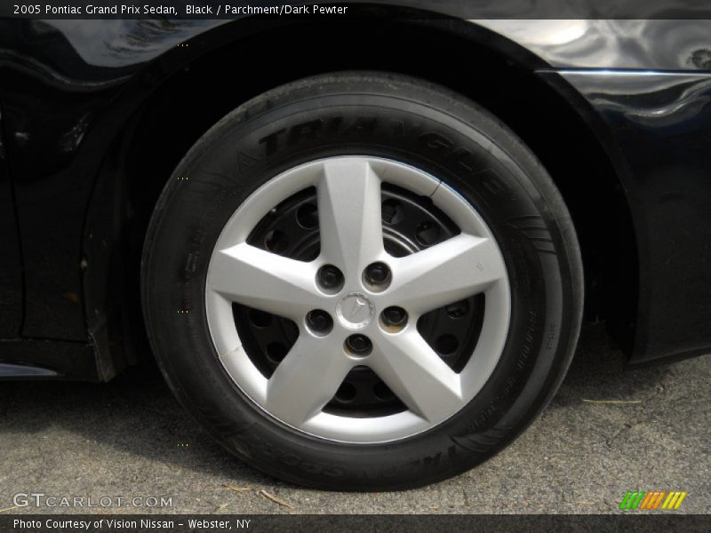 Black / Parchment/Dark Pewter 2005 Pontiac Grand Prix Sedan