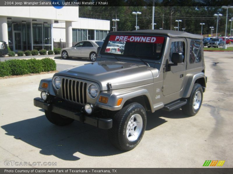Light Khaki Metallic / Khaki 2004 Jeep Wrangler Sahara 4x4