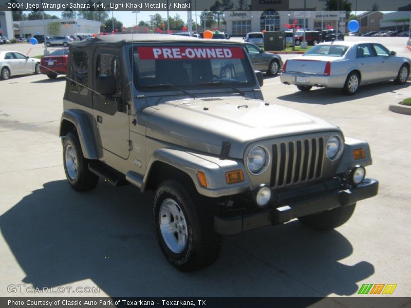 Light Khaki Metallic / Khaki 2004 Jeep Wrangler Sahara 4x4