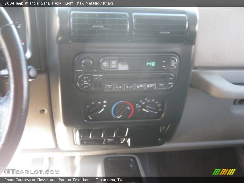 Light Khaki Metallic / Khaki 2004 Jeep Wrangler Sahara 4x4