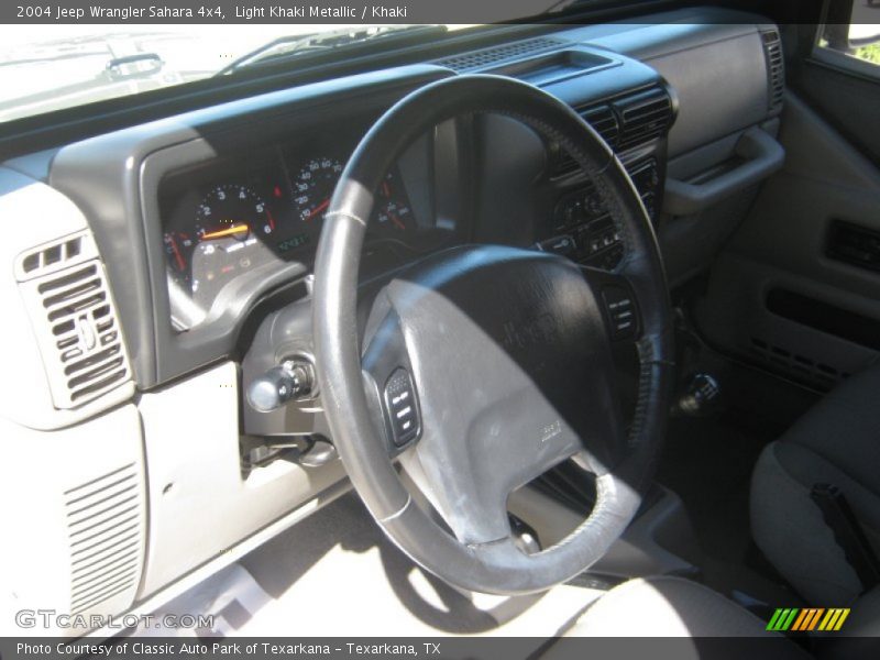 Light Khaki Metallic / Khaki 2004 Jeep Wrangler Sahara 4x4