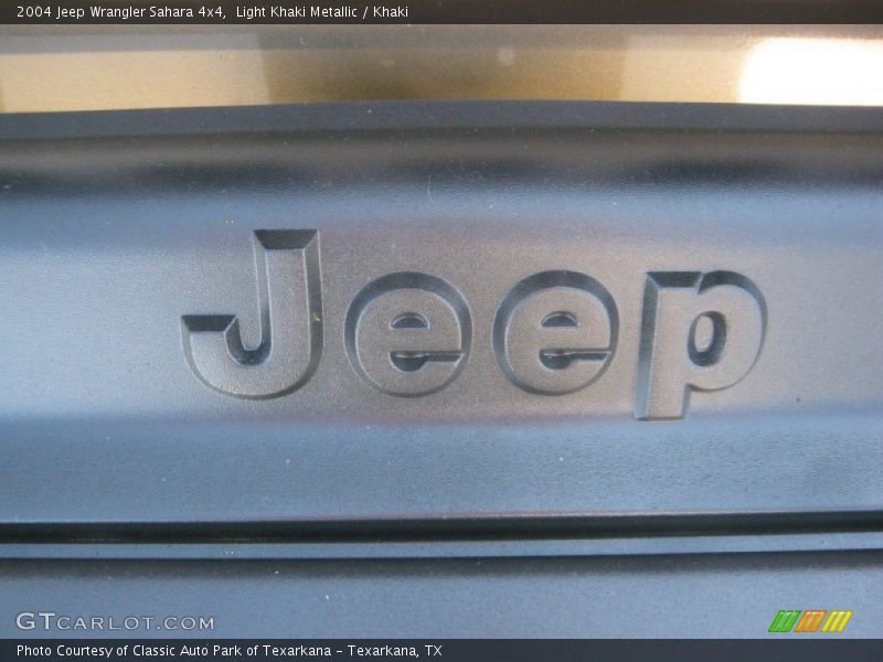 Light Khaki Metallic / Khaki 2004 Jeep Wrangler Sahara 4x4