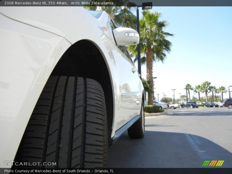 Arctic White / Macadamia 2008 Mercedes-Benz ML 350 4Matic