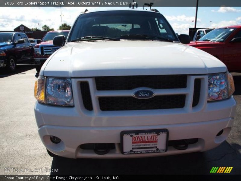 Oxford White / Medium Dark Flint 2005 Ford Explorer Sport Trac XLT 4x4