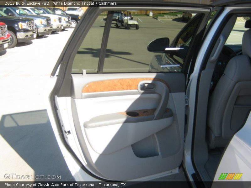 White Diamond Tricoat / Cashmere 2012 Buick Enclave FWD